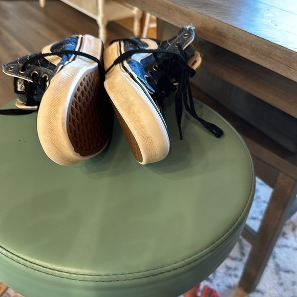 Vans denim blue high tops men’s 7.5/ woman size 9.0 - Picture 7 of 9